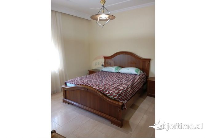 Shtepi me qera 1+1 ne Tirane - 600 Euro