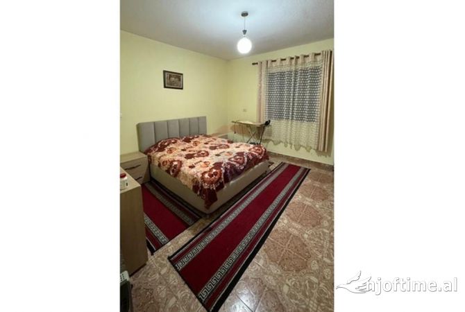 Shtepi me qera 1+1 ne Tirane - 43,000 Leke