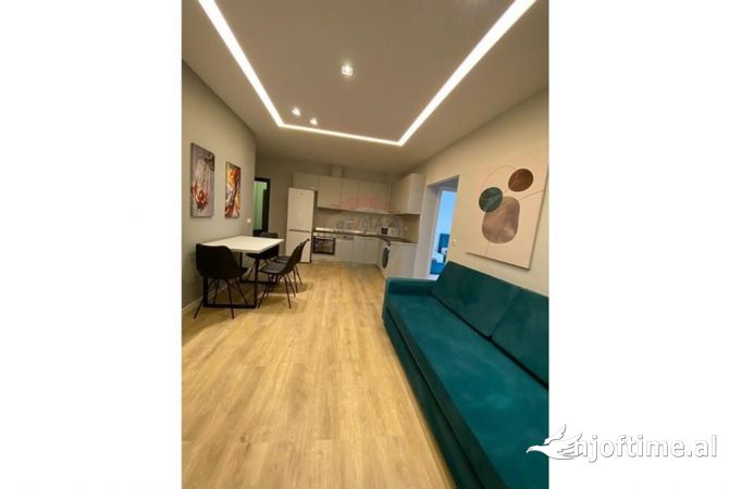 Shtepi me qera 2+1 ne Tirane - 700 Euro