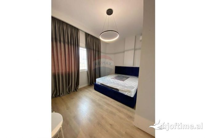 Shtepi me qera 2+1 ne Tirane - 700 Euro