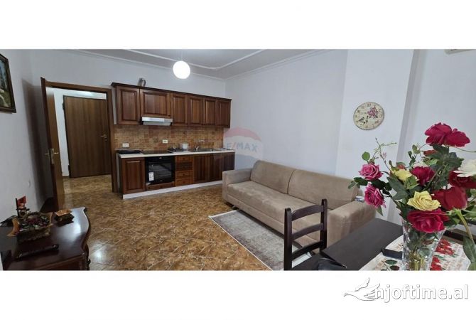 Shtepi me qera 1+1 ne Tirane - 400 Euro