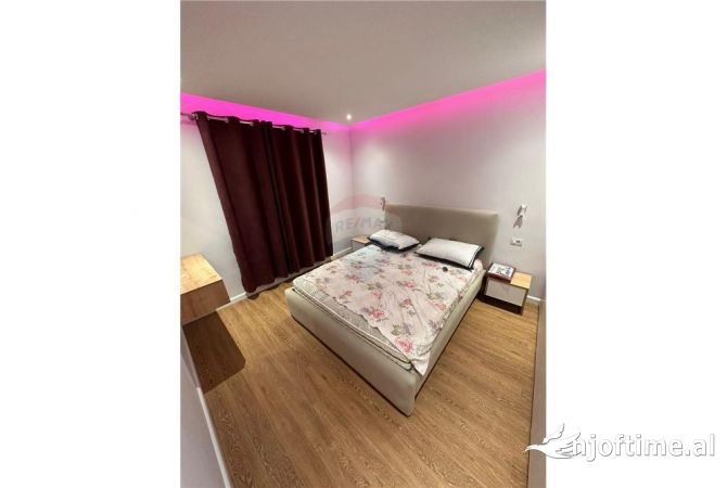 Shtepi me qera 2+1 ne Tirane - 650 Euro