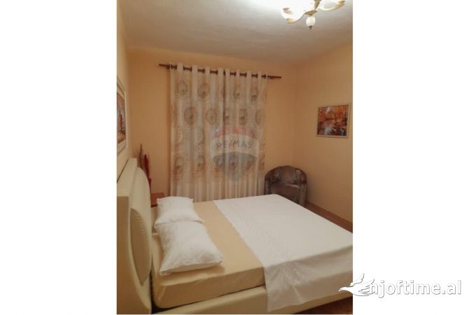 Shtepi me qera 2+1 ne Tirane - 600 Euro