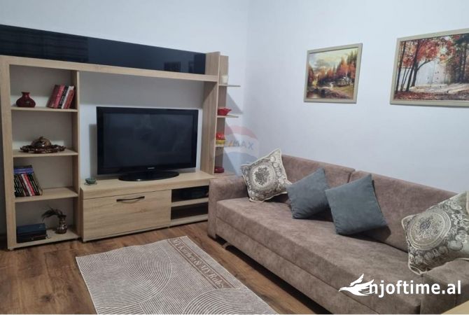 Shtepi me qera 2+1 ne Tirane - 600 Euro
