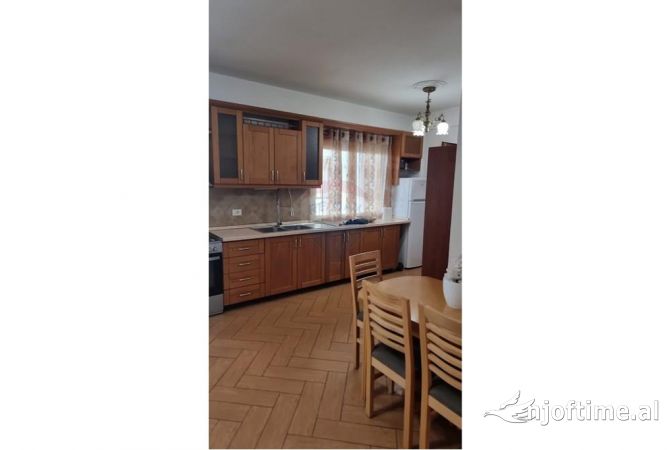 Shtepi ne shitje 2+1 ne Tirane - 262,000 Euro
