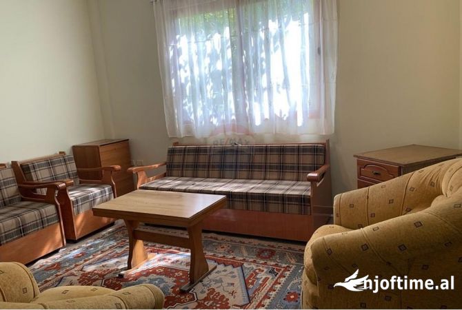 Shtepi me qera 1+1 ne Tirane - 300 Euro