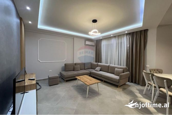 Shtepi me qera 2+1 ne Tirane - 800 Euro