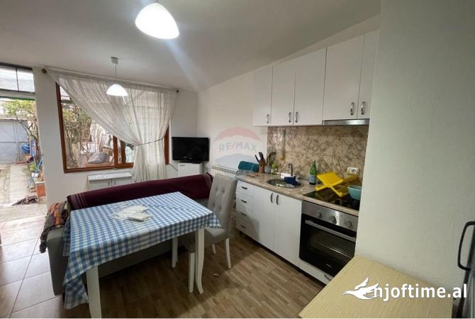 Shtepi me qera 1+1 ne Tirane - 500 Euro