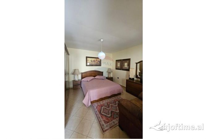 Shtepi me qera 1+1 ne Tirane - 450 Euro