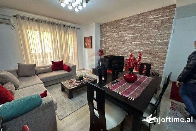 Shtepi me qera 2+1 ne Tirane - 550 Euro