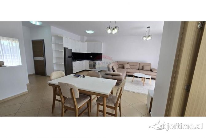 Shtepi me qera 2+1 ne Tirane - 800 Euro