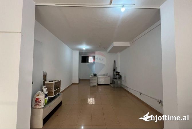 Ambient biznesi ne shitje 1+1 ne Tirane - 93,000 Euro