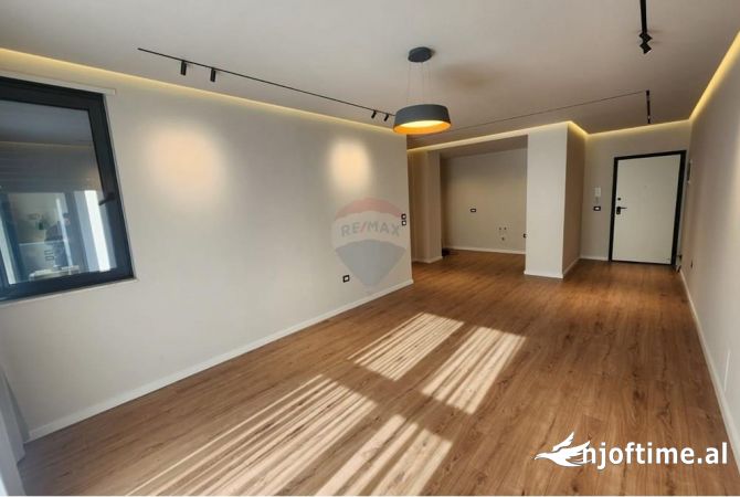 Shtepi ne shitje 2+1 ne Tirane - 270,000 Euro