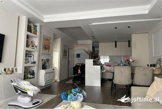 Shtepi ne shitje 2+1 ne Tirane - 185,000 Euro