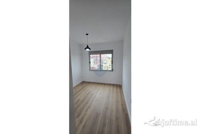 Shtepi ne shitje 2+1 ne Tirane - 173,000 Dollar