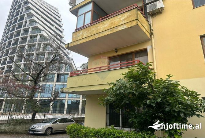 Ambient biznesi me qera 3+1 ne Tirane - 1,500 Euro