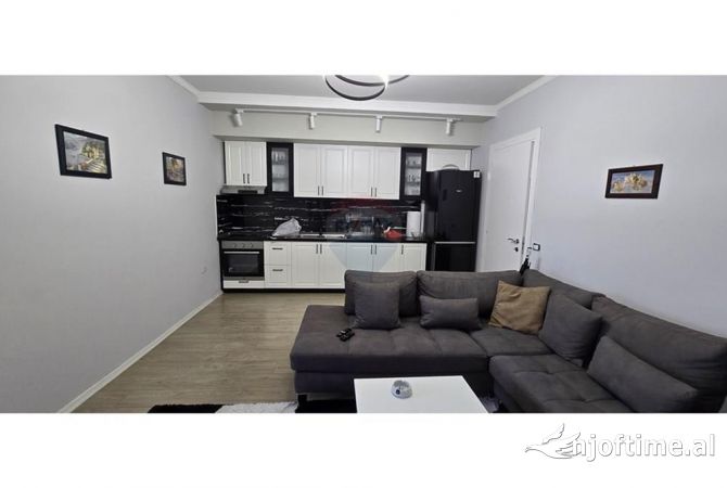 Shtepi me qera 1+1 ne Tirane - 550 Euro