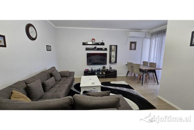Shtepi me qera 1+1 ne Tirane - 550 Euro