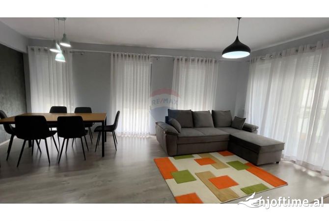 Shtepi me qera 2+1 ne Tirane - 700 Euro