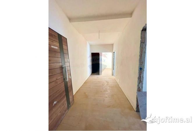 Shtepi ne shitje 2+1 ne Tirane - 118,000 Euro