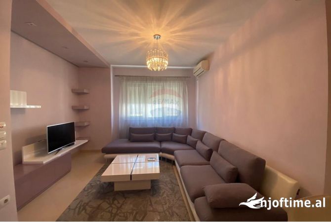 Shtepi ne shitje 2+1 ne Tirane - 185,000 Euro