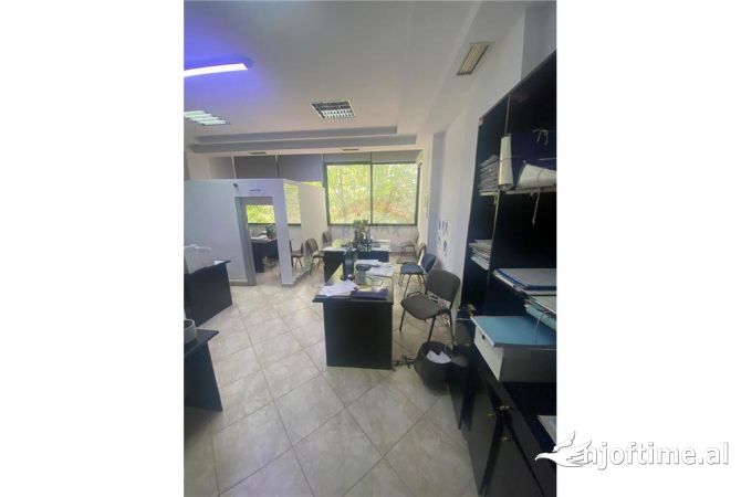 Ambient biznesi ne shitje 1+1 ne Tirane - 139,000 Euro