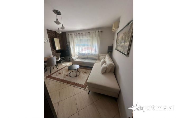 Shtepi me qera 2+1 ne Tirane - 45,000 Leke