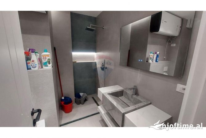 Shtepi me qera 1+1 ne Tirane - 750 Euro