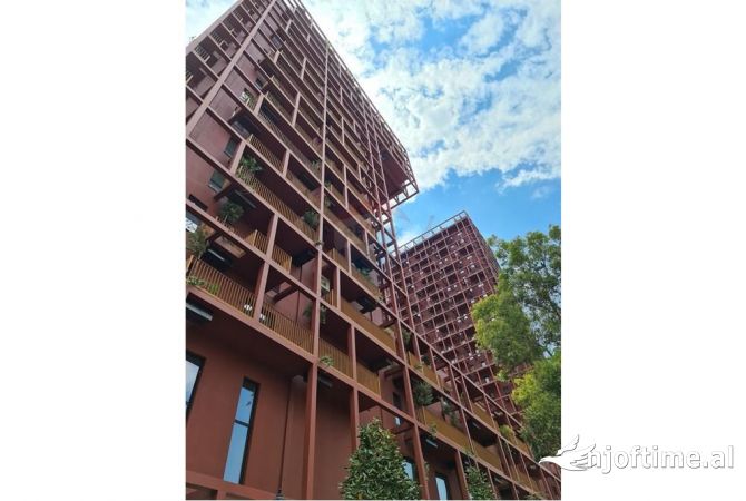 Ambient biznesi me qera 3+1 ne Tirane - 2,100 Euro