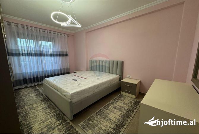 Shtepi me qera 2+1 ne Tirane - 750 Euro