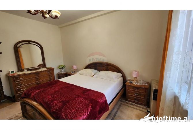 Shtepi me qera 2+1 ne Tirane - 600 Euro