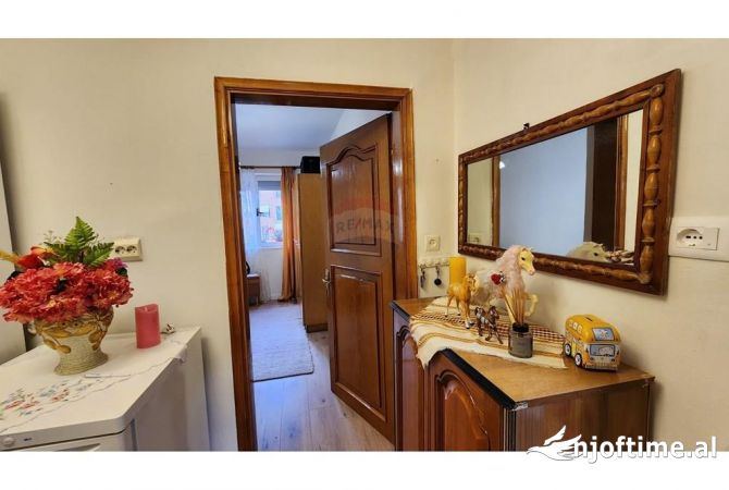 Shtepi me qera 2+1 ne Tirane - 600 Euro
