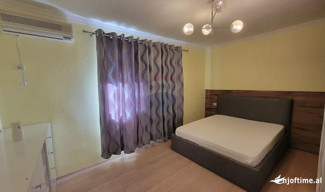 Shtepi me qera Apartament ne Tirane, 1+1, Mobilimi E mobiluar, Pagesa 45,000  Leke.