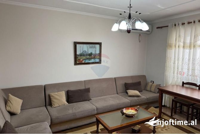 Shtepi me qera 2+1 ne Tirane - 550 Euro