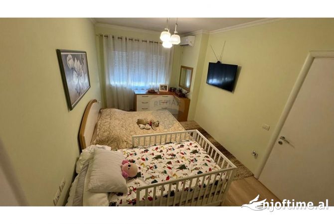 Shtepi ne shitje 2+1 ne Tirane - 215,000 Euro