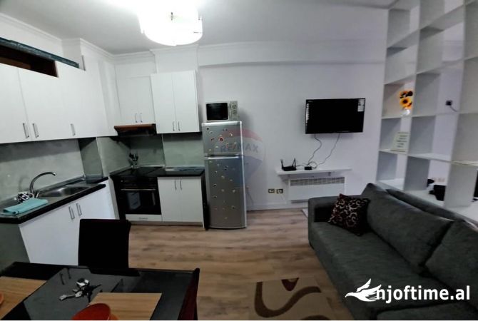 Shtepi me qera Garsoniere ne Tirane - 400 Euro