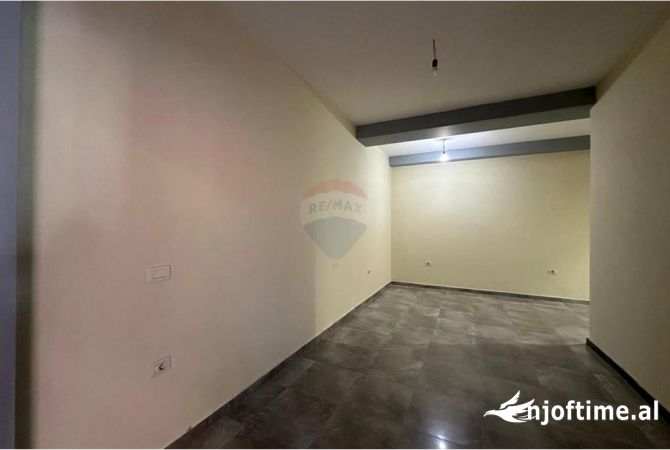 Ambient biznesi me qera 1+1 ne Tirane - 300 Euro