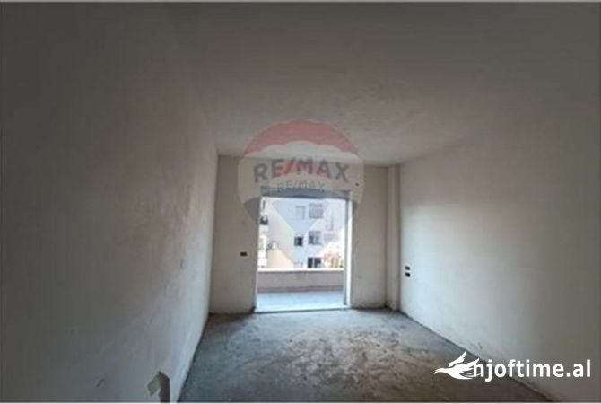 Shtepi ne shitje 2+1 ne Tirane - 265,000 Euro