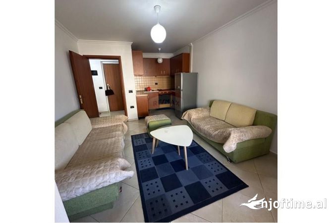 Shtepi me qera 2+1 ne Tirane - 500 Euro