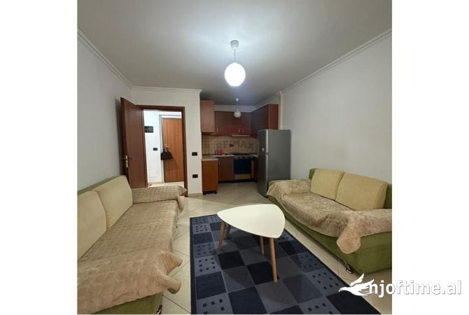 Shtepi me qera 2+1 ne Tirane - 500 Euro