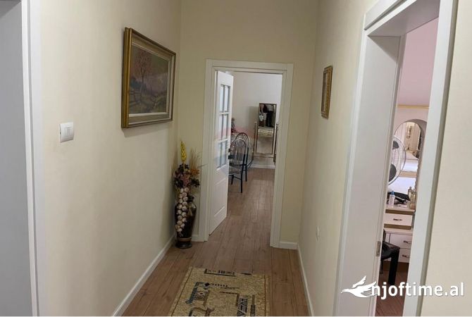 Shtepi ne shitje 2+1 ne Tirane - 170,000 Euro