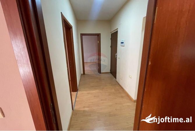 Shtepi me qera 2+1 ne Tirane - 500 Euro
