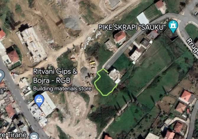 Truall ose Toke ne Tirane - 150,000 Euro