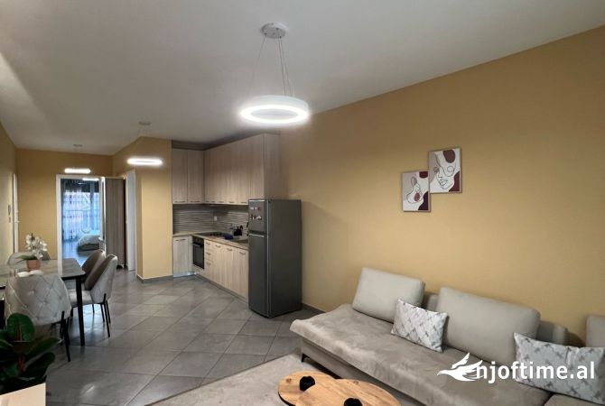 Shtepi me qera 1+1 ne Tirane - 600 Euro