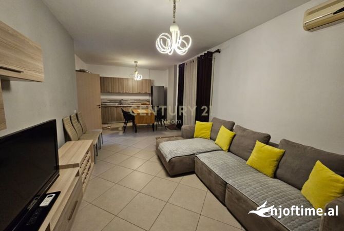 Shtepi me qera 2+1 ne Tirane - 550 Euro