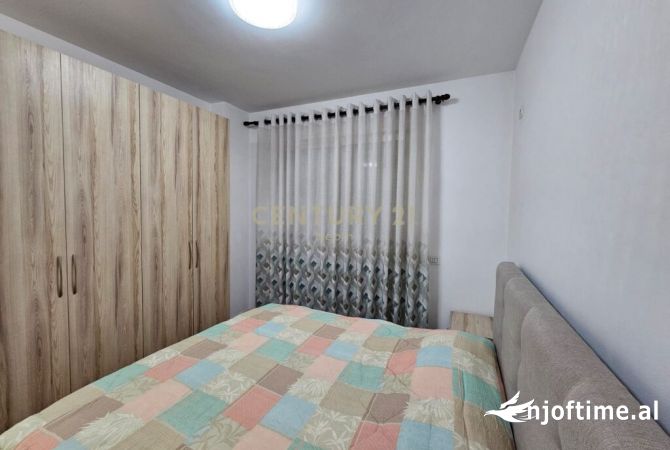 Shtepi me qera Apartament ne Tirane, 2+1, Mobilimi E mobiluar, Pagesa 550  Euro.