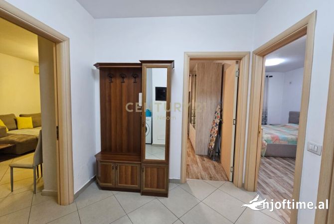 Shtepi me qera Apartament ne Tirane, 2+1, Mobilimi E mobiluar, Pagesa 550  Euro.