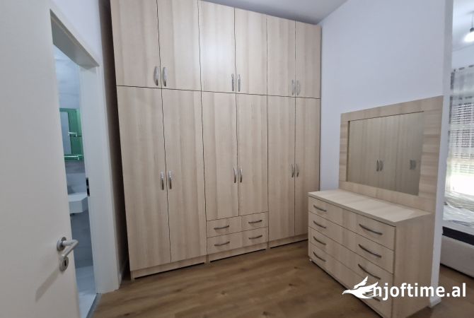 Shtepi me qera Apartament ne Tirane, 2+1, Mobilimi E mobiluar, Pagesa 550  Euro.