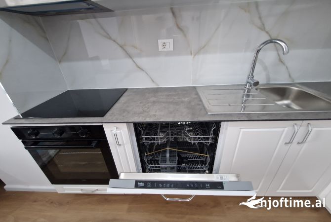 Shtepi me qera Apartament ne Tirane, 2+1, Mobilimi E mobiluar, Pagesa 550  Euro.