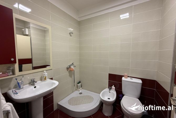 Shtepi me qera Apartament ne Tirane, 1+1, Mobilimi E mobiluar, Pagesa 600  Euro.